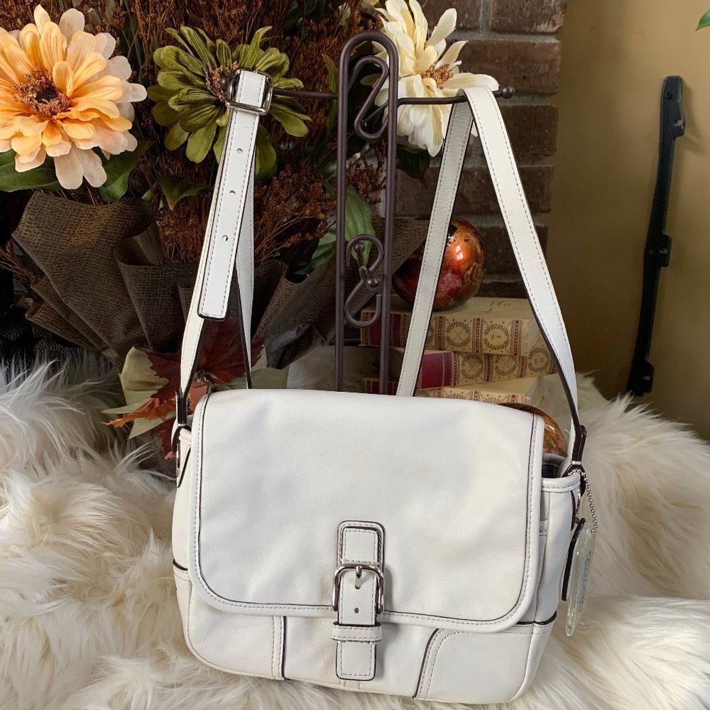 Coach Hadley Leather Field bag